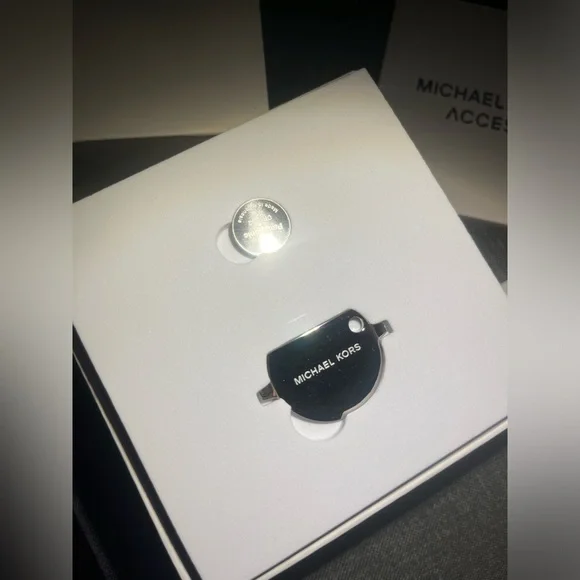 Michael Kors Access Black Braided Smartwatch Calorie Tracking - Picture 3 of 6